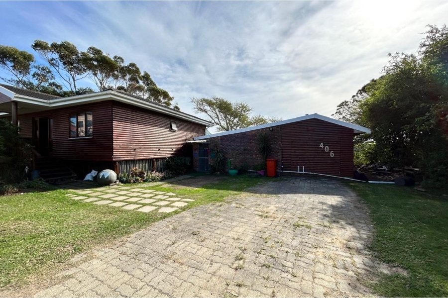 3 Bedroom Property for Sale in Sunrise On Sea Eastern Cape